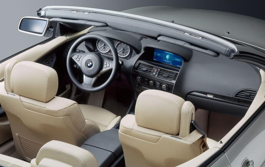 Интерьер BMW 645Ci Convertible (E64) 2004 года  (фото 20 из 43)